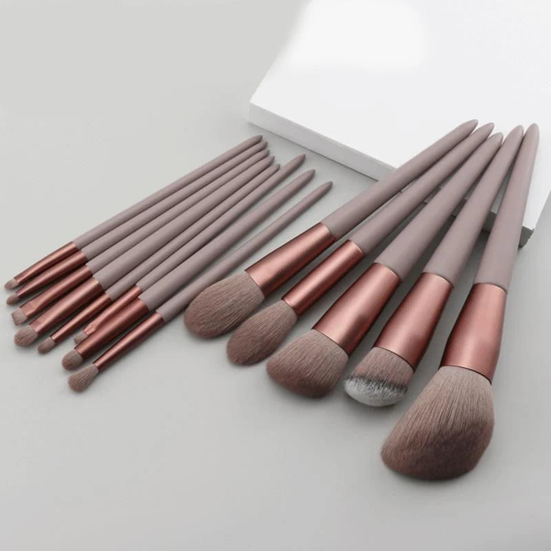 Kit com 13 Pincéis de Maquiagem