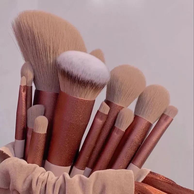 Kit com 13 Pincéis de Maquiagem